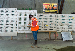 Illustration for article titled The Secret Lives of NYC Mega-Projects, Revealed By One PhotographerÂ